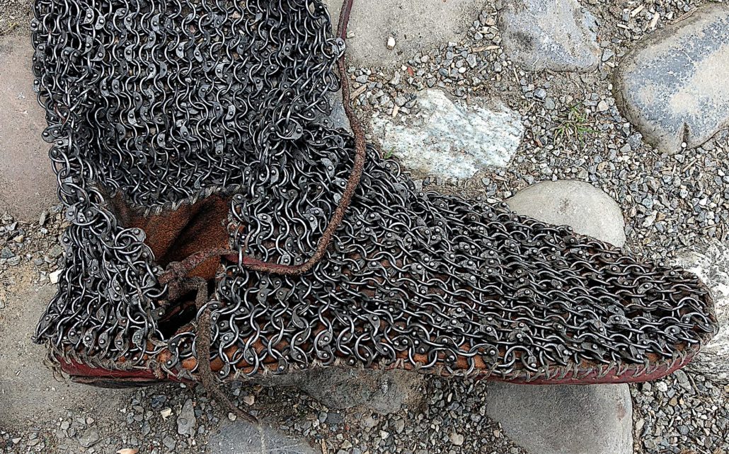 Chainmail-chausses-shoe